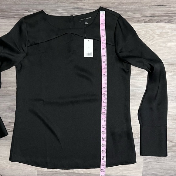 Banana Republic Elegant Black Women's Top - Picture 8 of 9